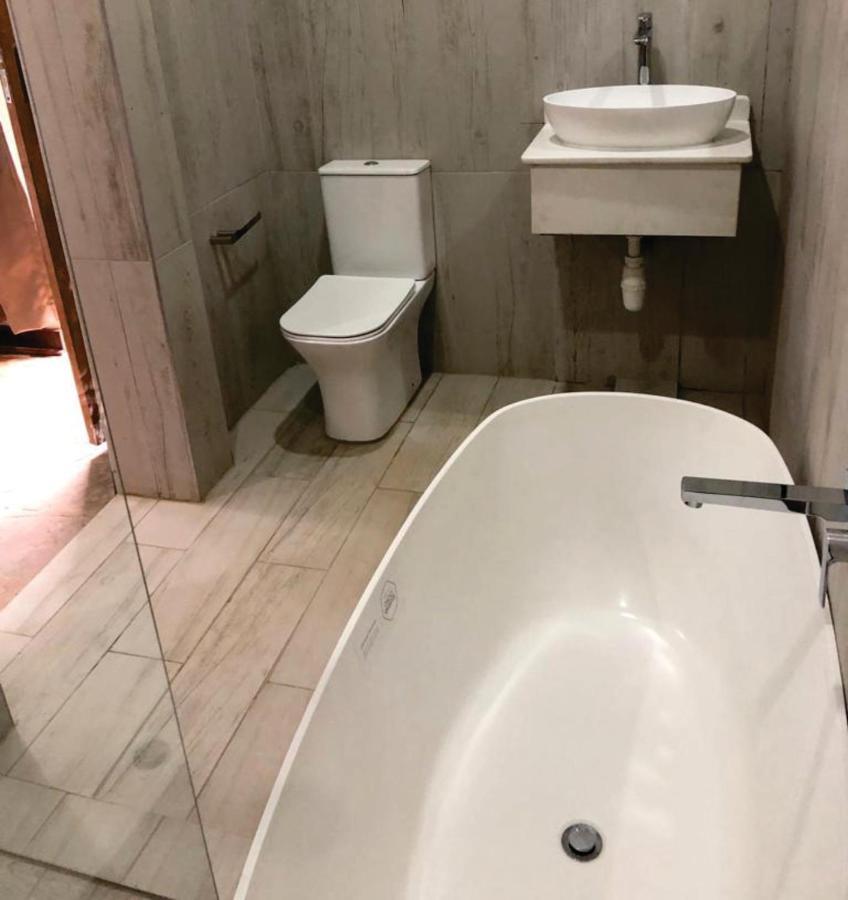 Beesdam Guesthouse Potchefstroom Bagian luar foto